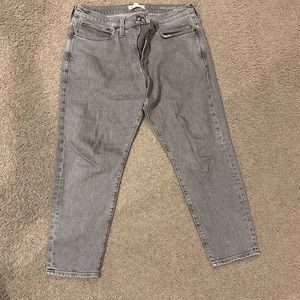 Relaxed taper jeans (not the same color as model) light grey 36x30
